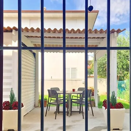 Apartment Jacuzzl - Vicino Al Marewi-fi Corte Esterna E Bbq